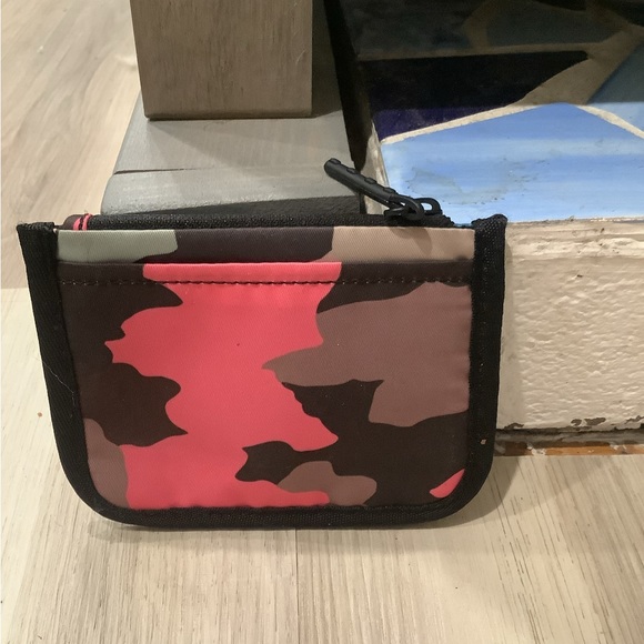 Lululemon Pink Cameo True Identity Card Case - Picture 3 of 4